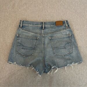 American Eagle Outfitters Highest Rise 90’s Boyfriend Shorts
